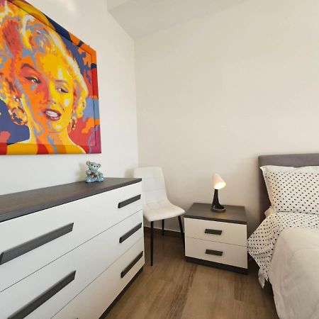 La Finestra Sul Porto Apartment Генуа Екстериор снимка